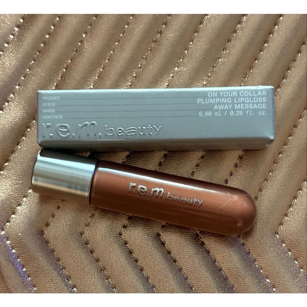 r.e.m. BEAUTY - NWTIB - On Your Collar Plumping Lip Gloss in "Away Message."